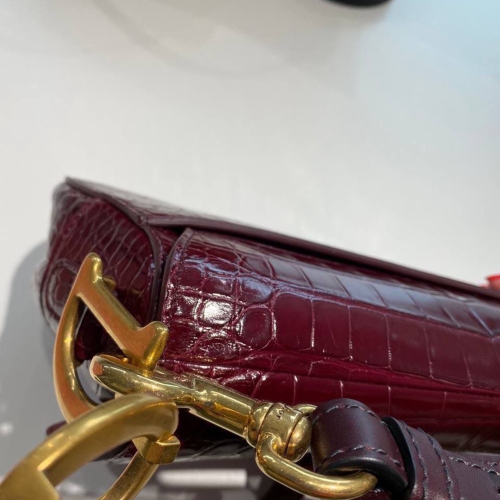 Metallic Burgundy Shiny Alligator Saddle Bag Gold
Hardware - Picture 8 of 11